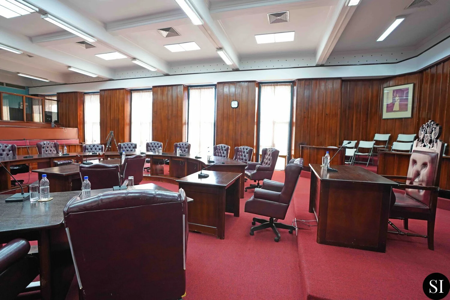 The chair of Speaker of the House can be seen to the right of this image.